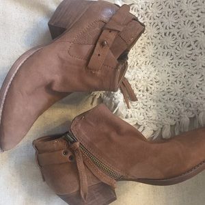 Dolce Vita Booties